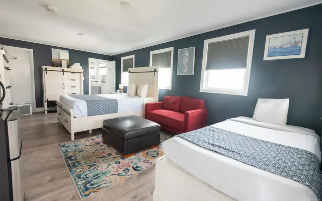 Standard Triple room with ocean view