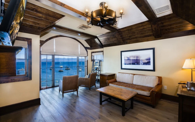 Luxury Double Suite with balcony and with lake view