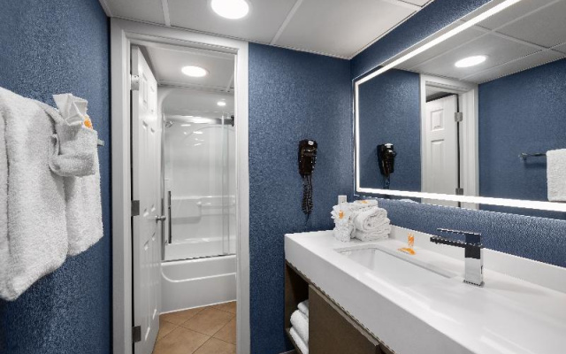 Suite with ocean view