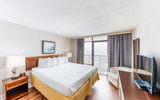 2 Bedrooms Standard room oceanfront