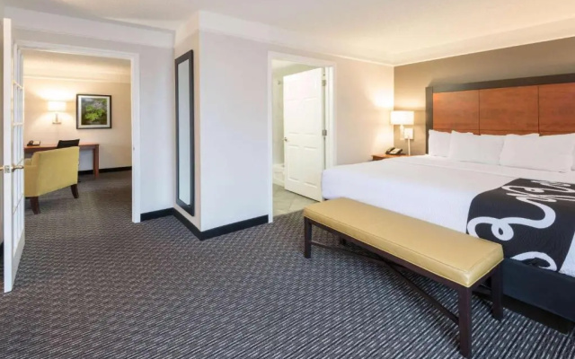 Deluxe Double Suite