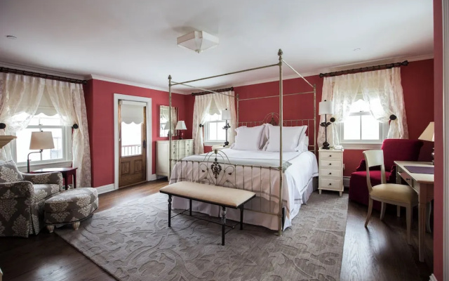 1 Bedroom Double Suite