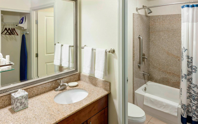 2 Bedrooms Suite