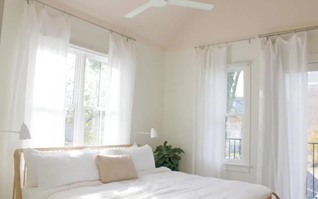Suite with balcony
