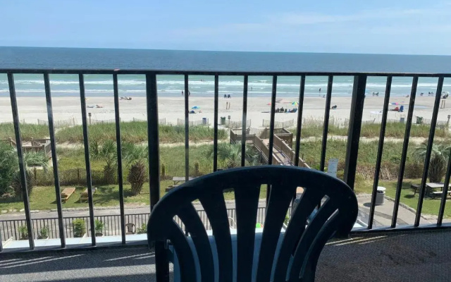 Standard Quadruple room oceanfront