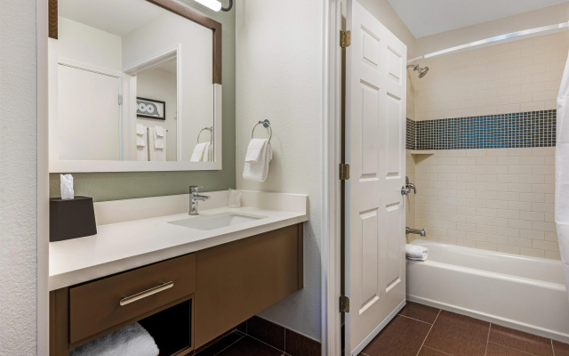 1 Bedroom Double Suite