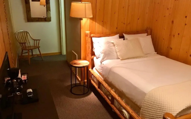 Economy room