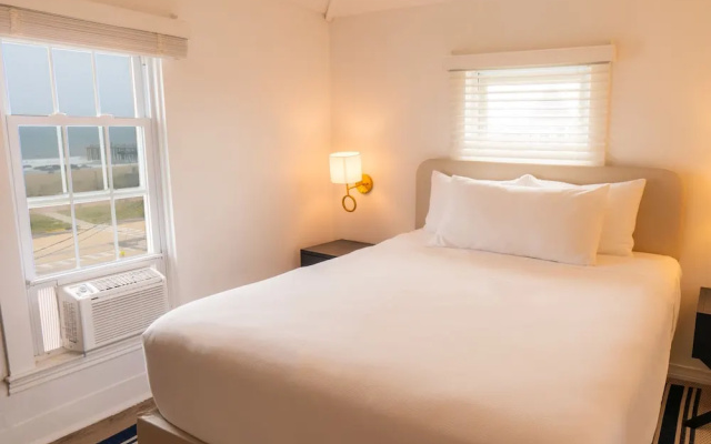Standard Double room with ocean view
