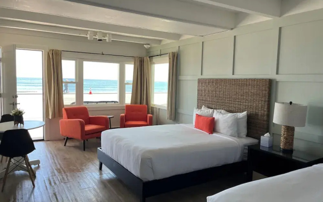 Deluxe Quadruple room with ocean view