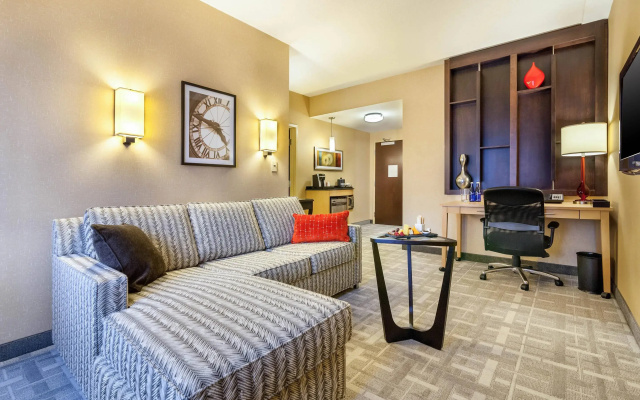 Double Suite