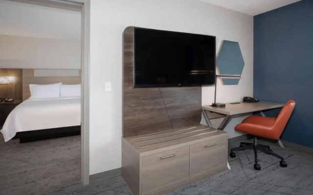 2 Bedrooms Suite
