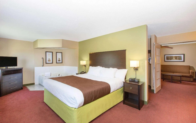 1 Bedroom Premier Double Suite