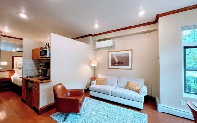 Premium Double Studio