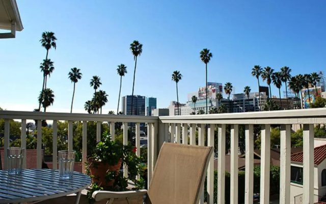 2 Bedrooms Apartment with balcony