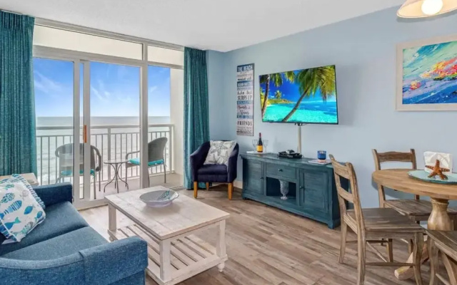 1 Bedroom Deluxe room with balcony and with ocean view