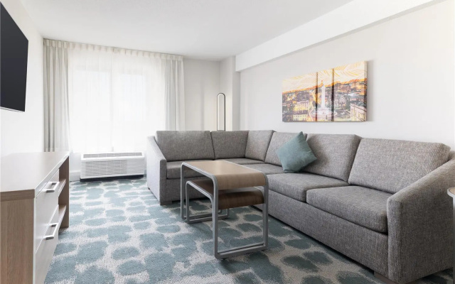 1 Bedroom Suite