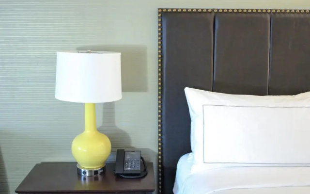 Standard room with city view