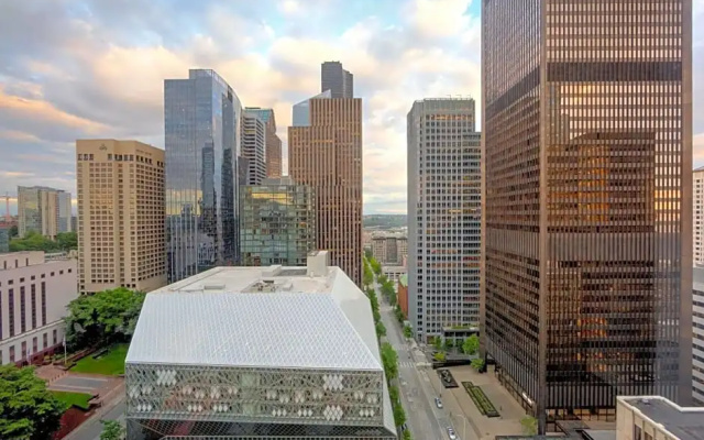 1 Bedroom Presidential Suite with city view