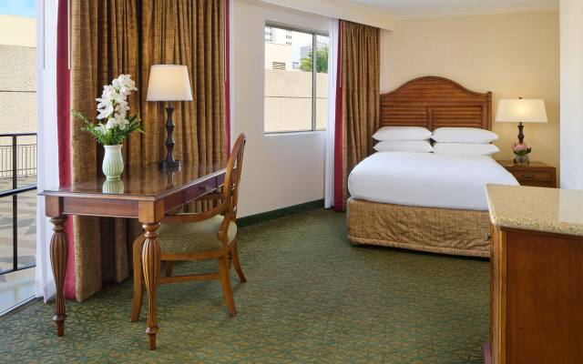 Double room with city view