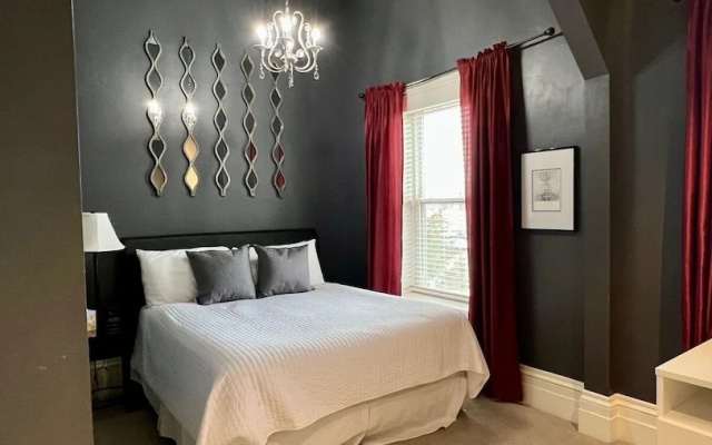 2 Bedrooms Suite