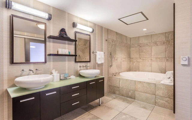 Double Suite