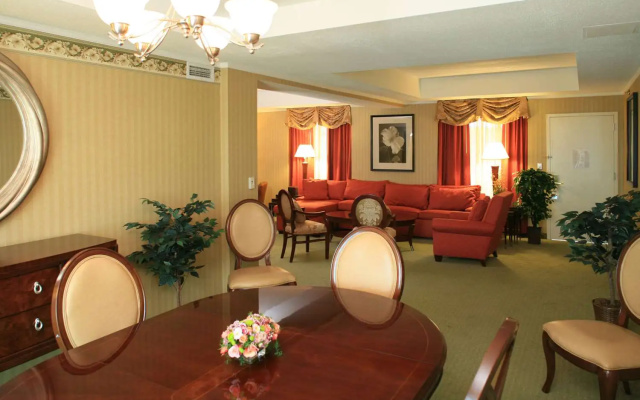 2 Bedrooms Double Suite with balcony
