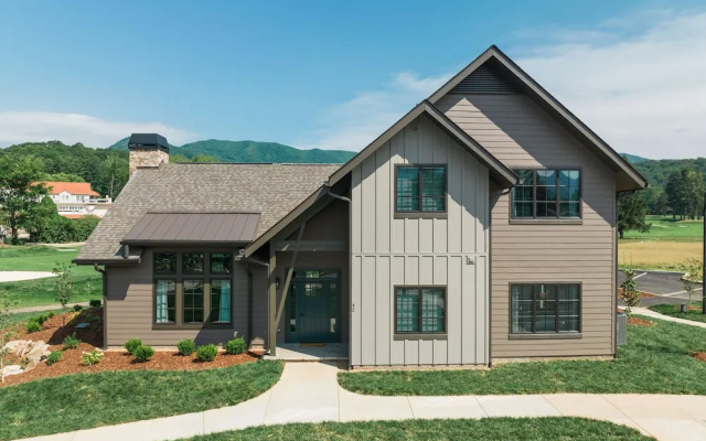 4 Bedrooms Cottage