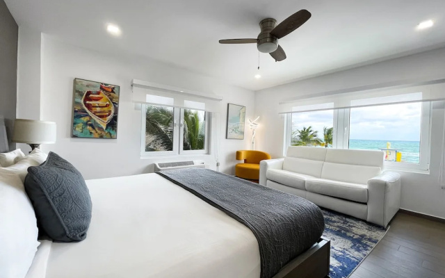 Standard Double room with balcony and oceanfront