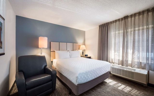 1 Bedroom Quadruple Suite