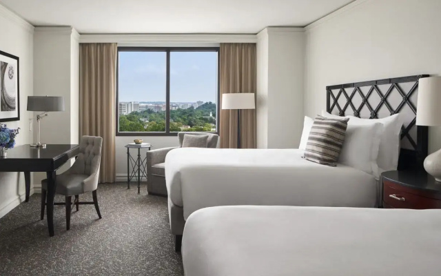 Premier room