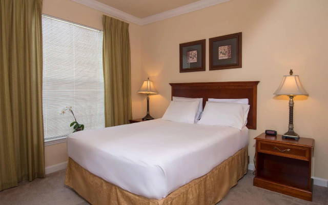 1 Bedroom Suite