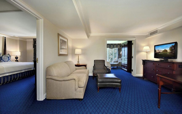 2 Bedrooms Deluxe Suite