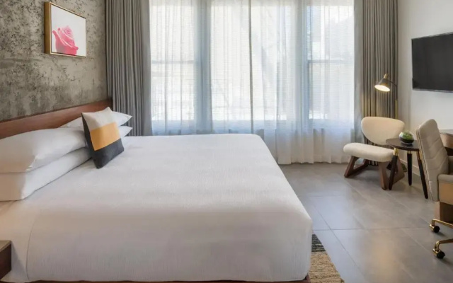 Premium Double room with city view
