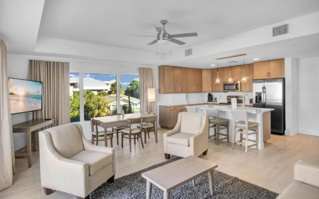 3 Bedrooms Deluxe Suite with bay view