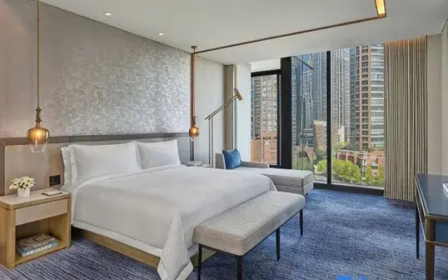 2 Bedrooms Double Suite