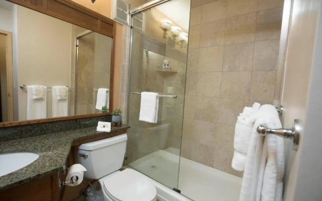 Standard Quadruple room with view