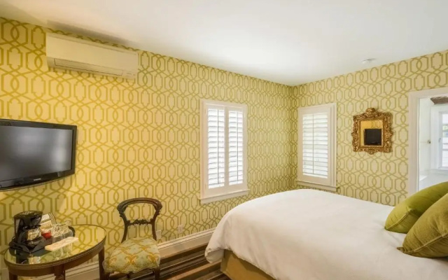 Classic room