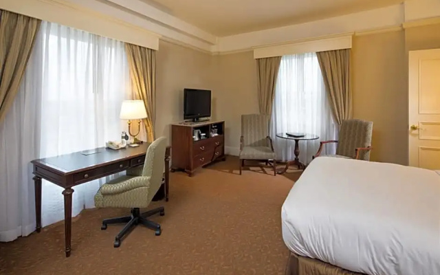 Grand room