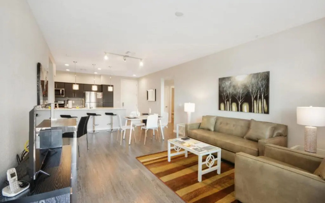 2 Bedrooms Apartment
