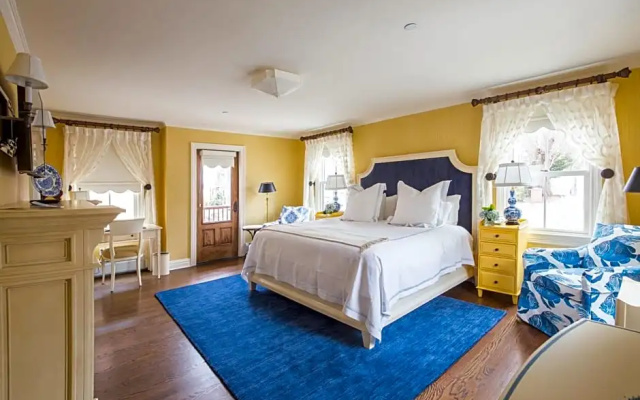 Standard room with balcony