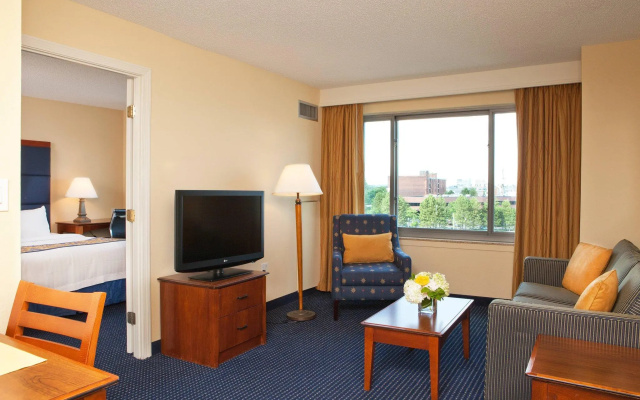 2 Bedrooms Suite