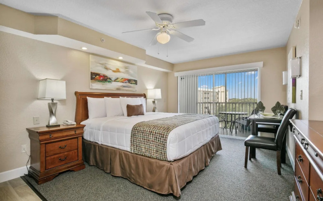 2 Bedrooms Villa