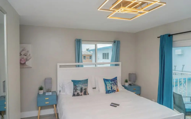 Premium Single room with partial ocean view