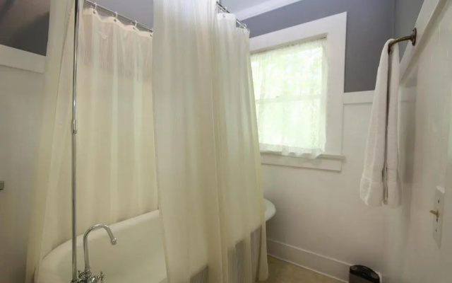2 Bedrooms Suite