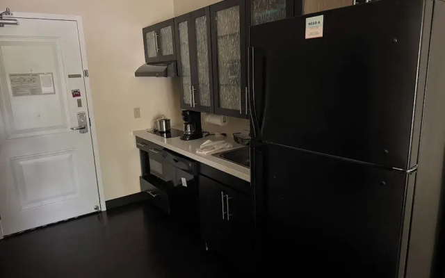 1 Bedroom Suite