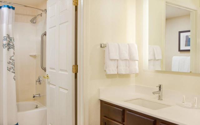 2 Bedrooms Suite