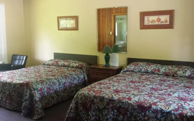 Standard Quadruple room with river view