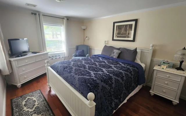 Premium Double Basement room