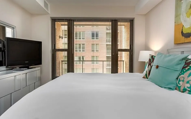 2 Bedrooms Luxury Apartment