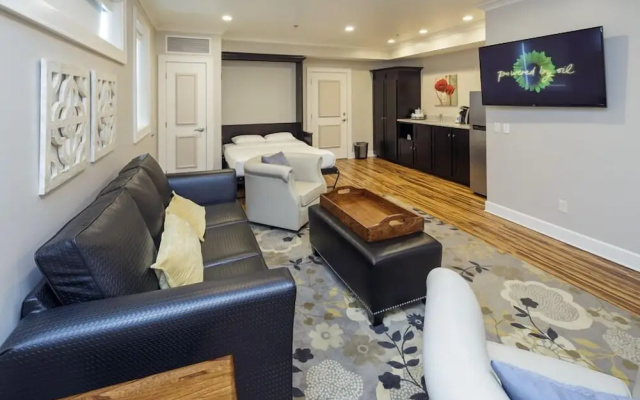 2 Bedrooms Double Suite